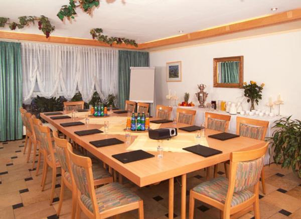 Gasthof Zur Krone Denkendorf  Bagian luar foto